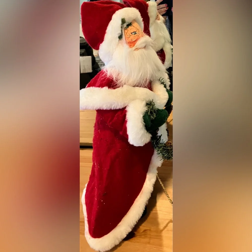 EUC with Tag Annalee 20” Classic Santa with Garland Robe and Cloak #551504 2004